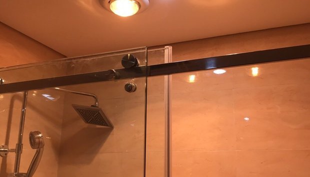 Đèn sưởi âm trần 1 bóng phòng tắm tiện ích