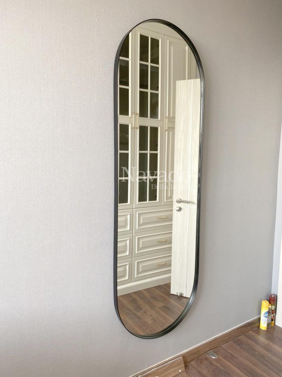 guong-soi-toan-than-khung-thep-ma